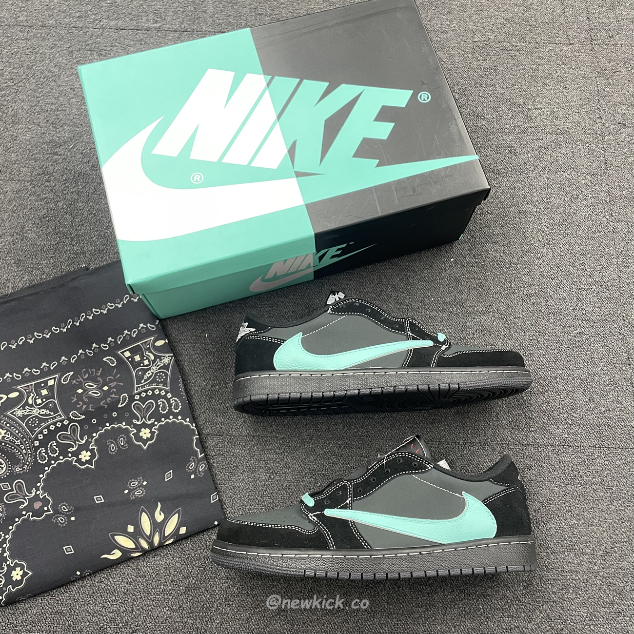 Air Jordan 1 Low Dazzles With Tiffany Cus Travis Dm7866 311 (7) - newkick.cc